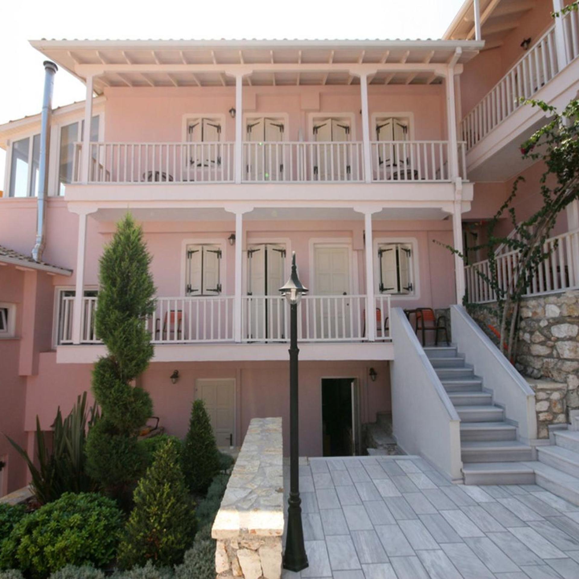 Ionis Hotel in LEFKADA