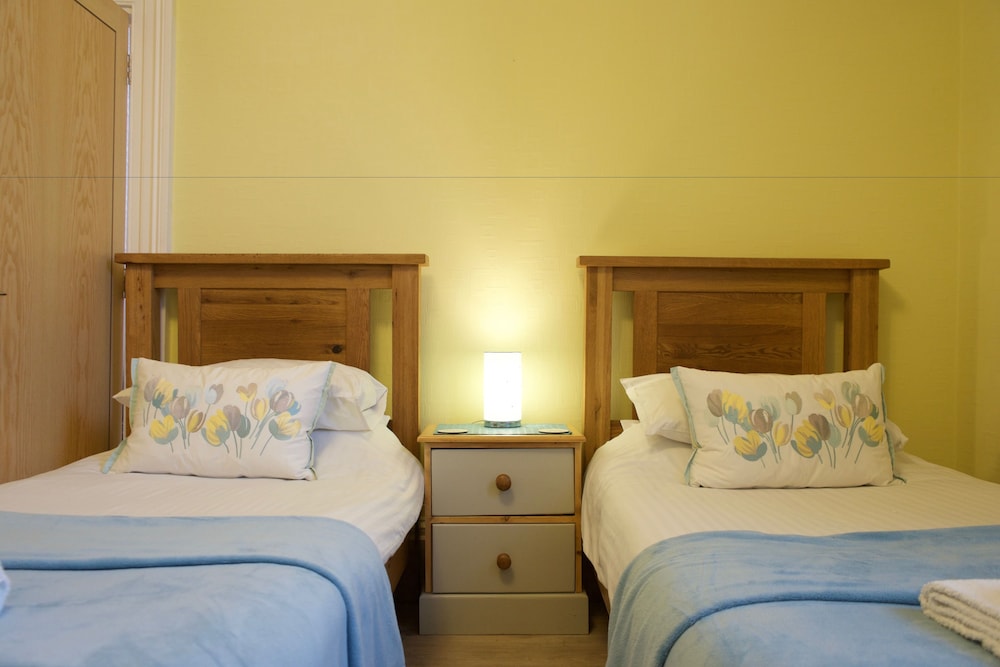 Cartref Guest House 4/50