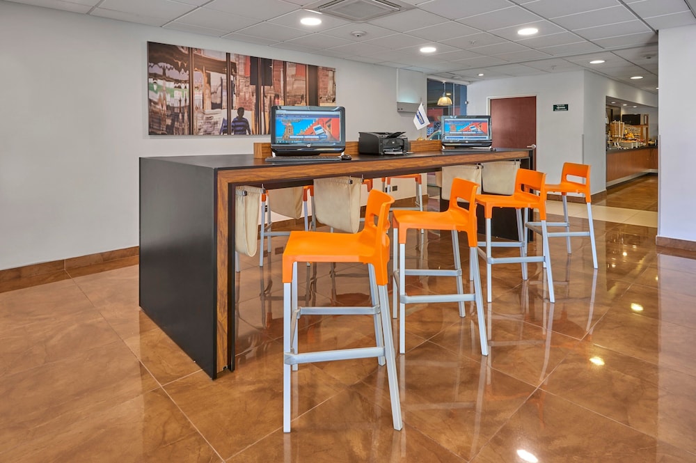 City Express by Marriott Queretaro Jurica 59/71