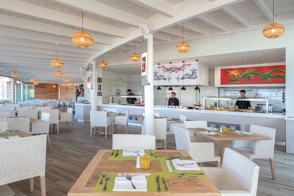 Star Beach Village Hotel 48/70