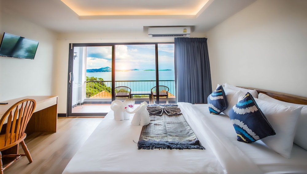 SAMUI BAYVIEW RESORT & SPA 18/66