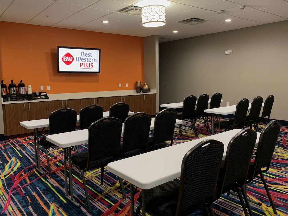 Best Western Plus Medical Center Hotel 35/37