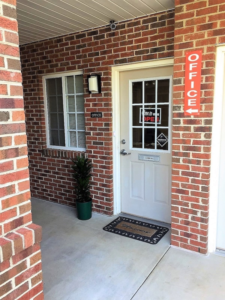 Corporate Suites of Burlington 44/47