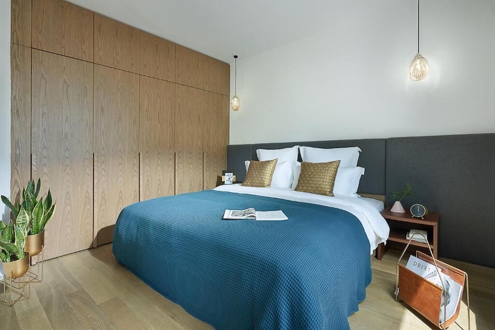 basePLUS-BINJIANG Serviced Apartment 23/41