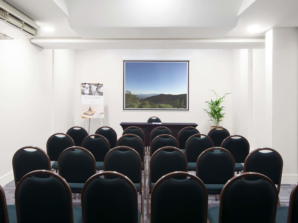 Mercure Florianopolis Convention Hotel 63/74