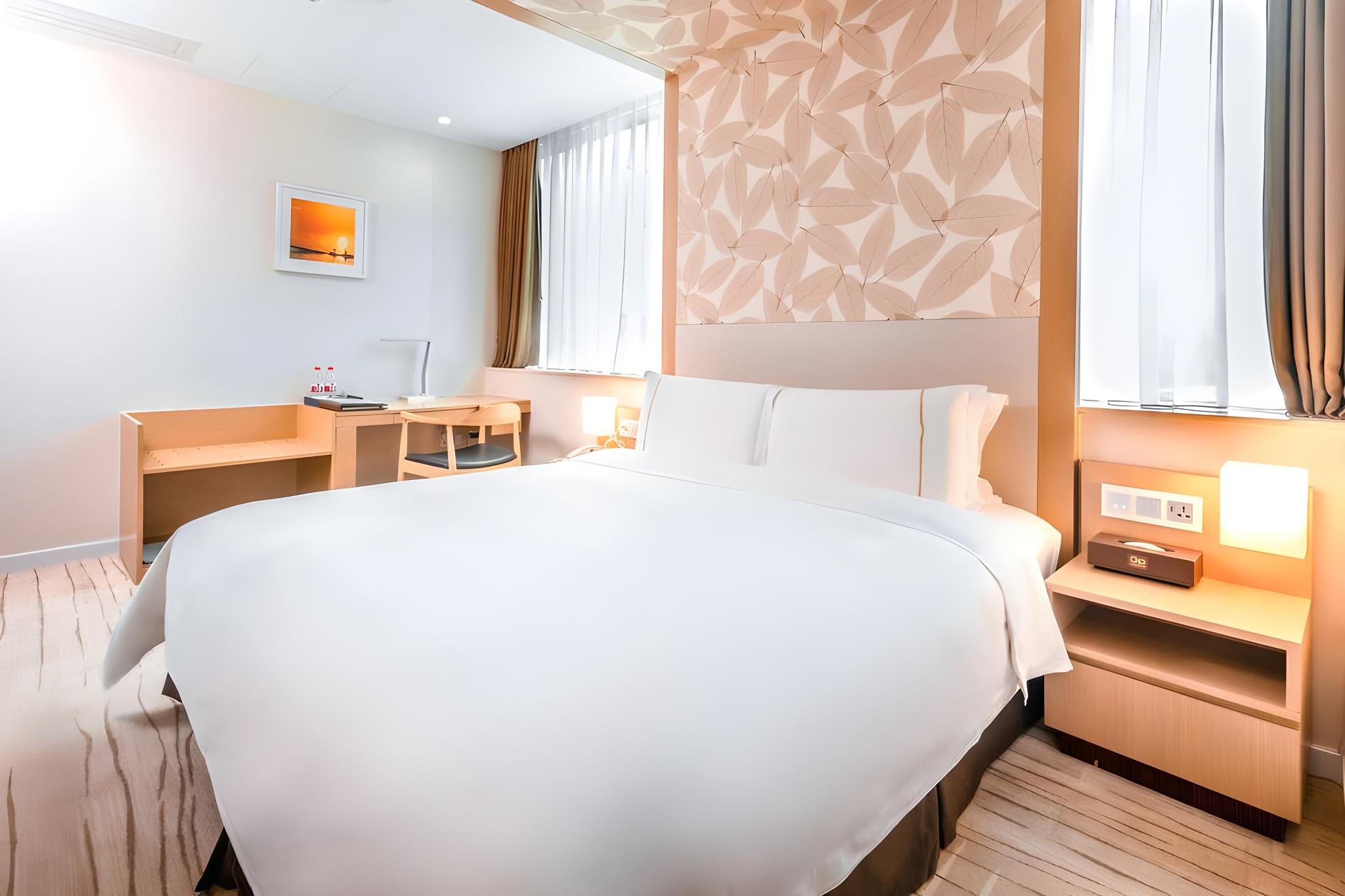 Special, King Bed