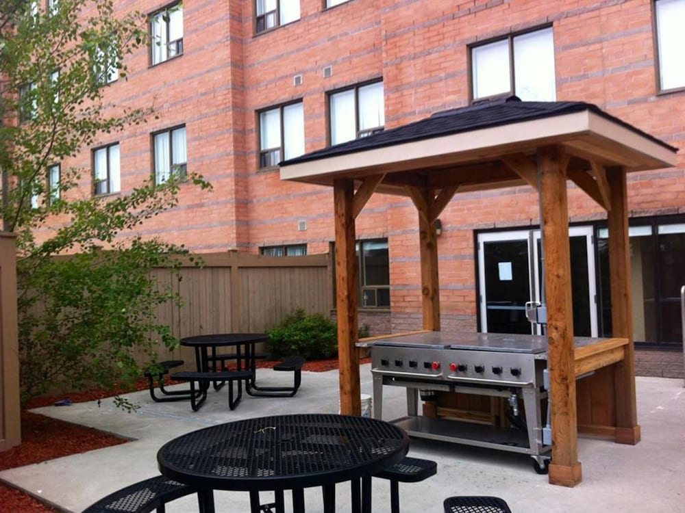 Residence And Conference Centre Kitchener Waterloo 1/43