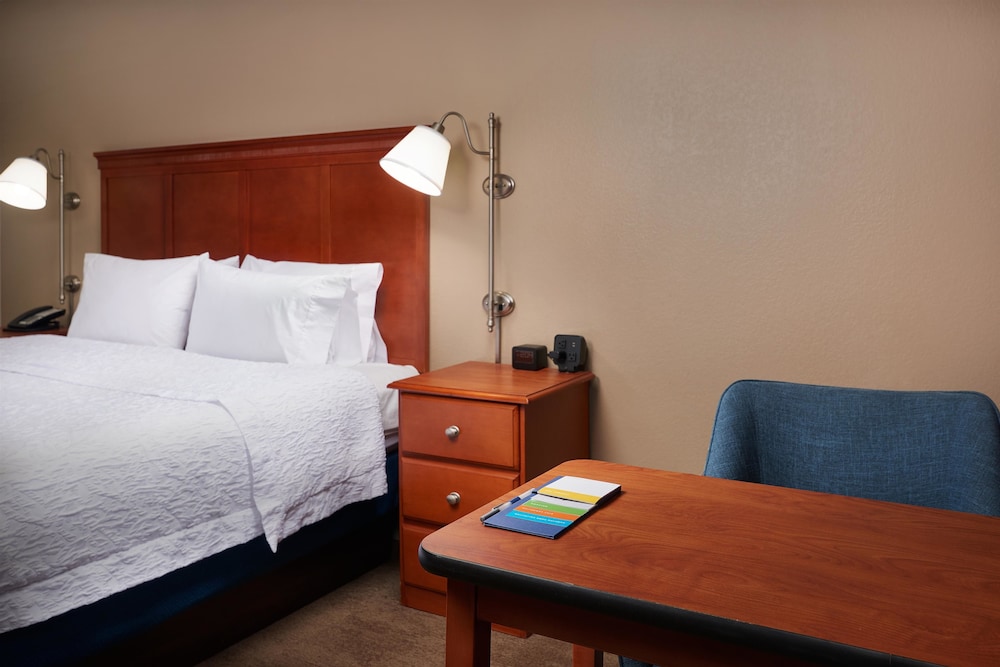 Hampton Inn Ann Arbor-South 30/67