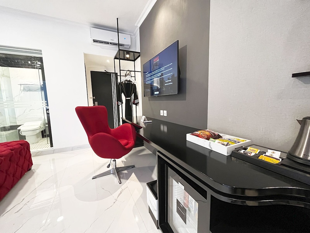Moritz Smart Bandung 22/24