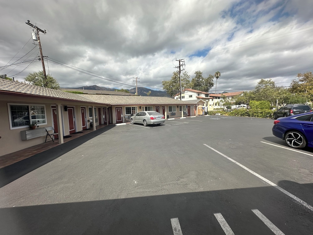 Town and Country Inn 37/50