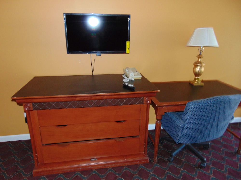 Budget Inn Roxboro 22/32