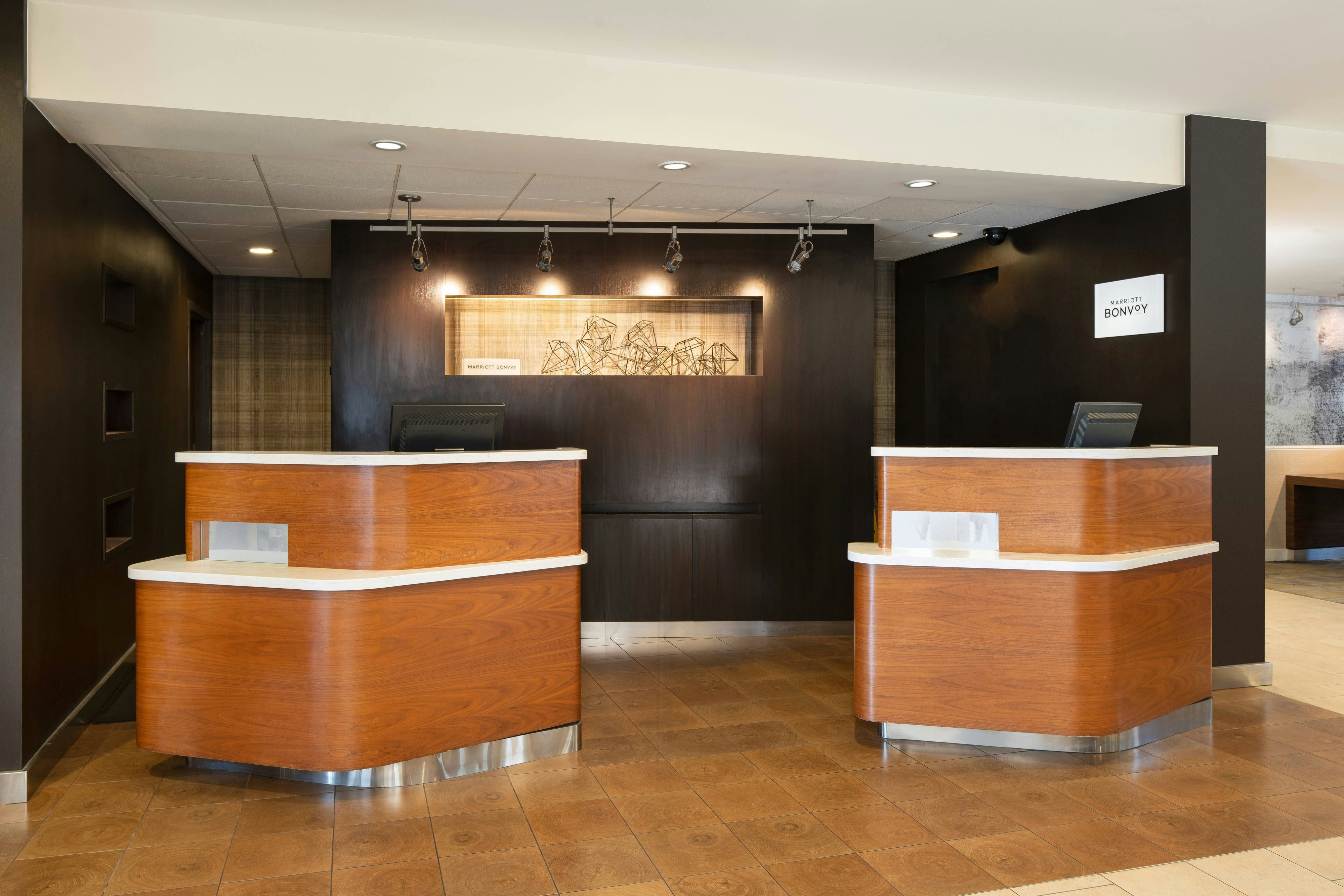 COURTYARD BY MARRIOTT FRESNO