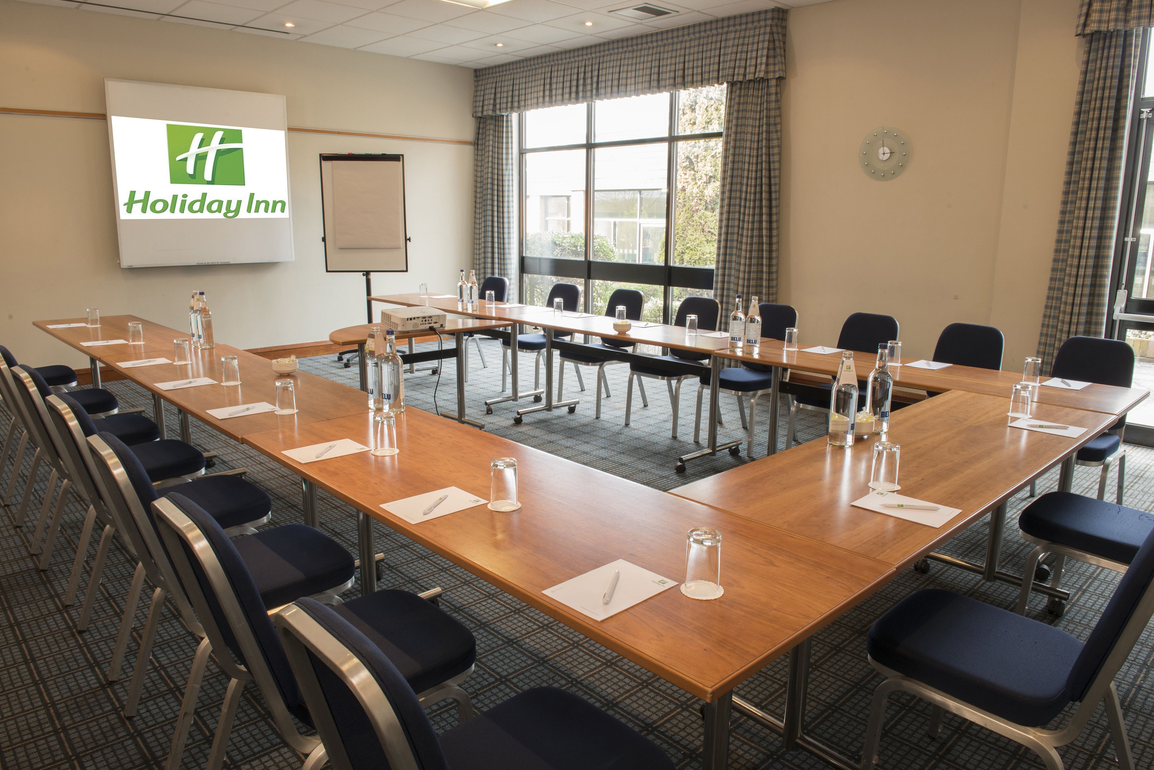 HOLIDAY INN BRENTWOOD M25, JCT 28 67/74