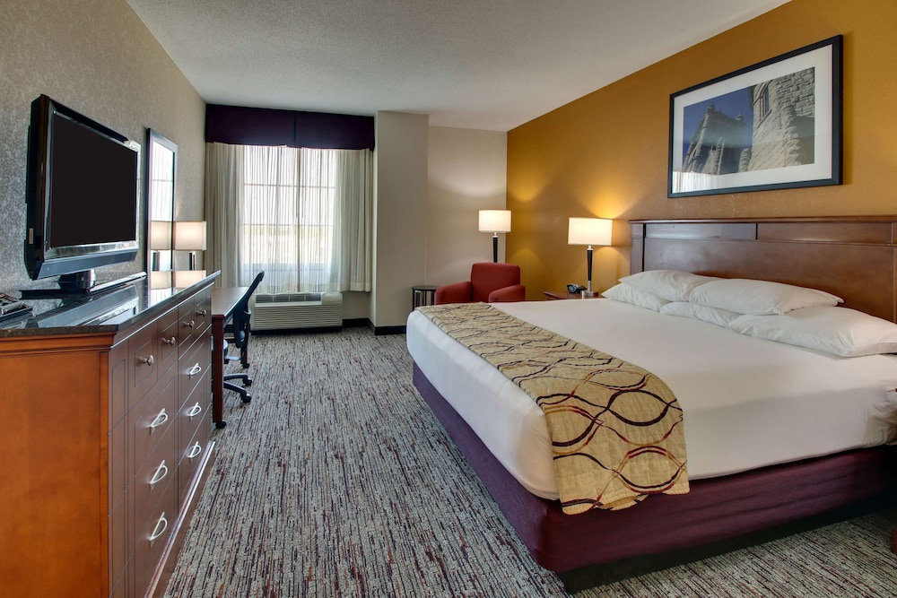 Drury Inn and Suites Findlay 13/50