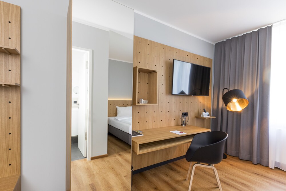 Mk Hotel Eschborn 27/50
