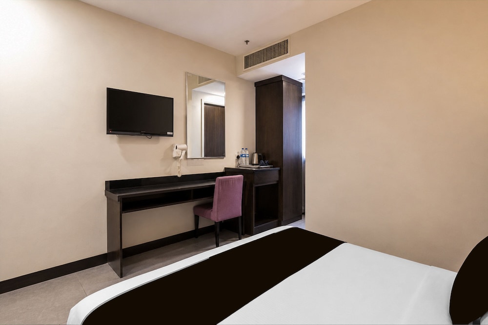 The Grand Campbell Hotel 100/115