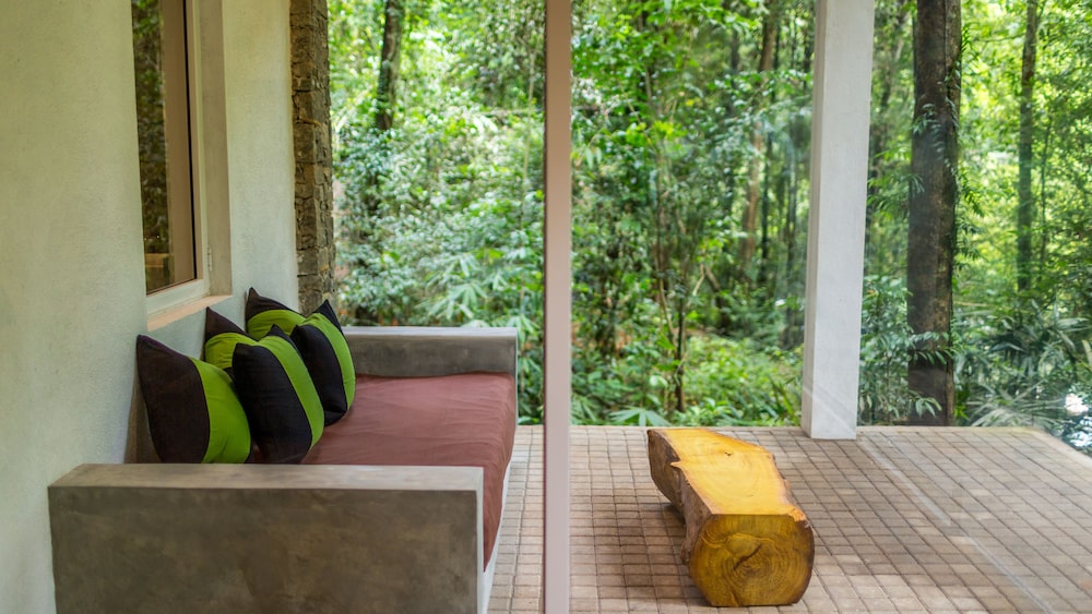 Palmstone Retreat 15/42