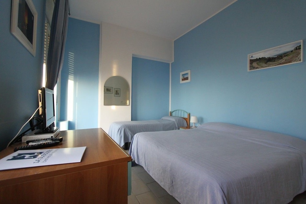 Hotel La Scogliera 8/22