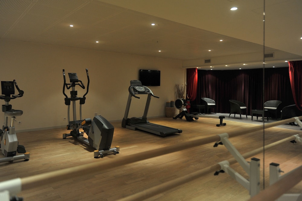 Mercure Maurepas Saint Quentin 37/70