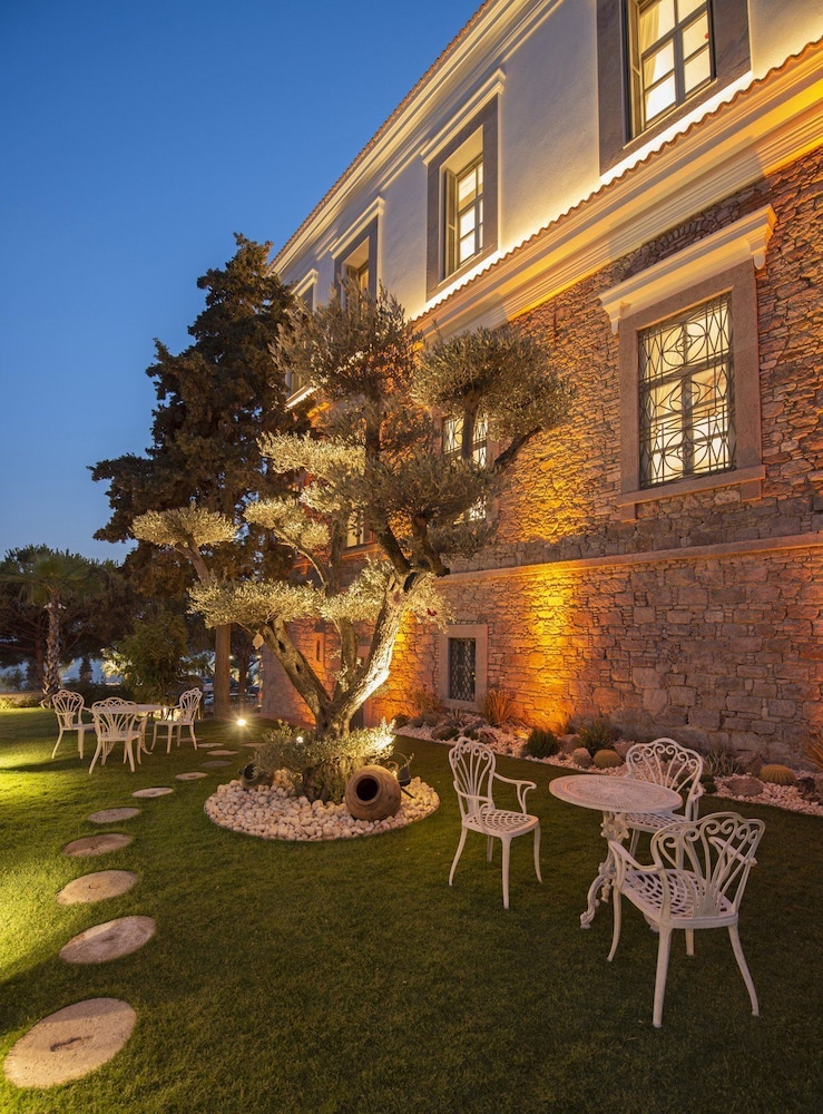 Cunda Despot Evi 44/48