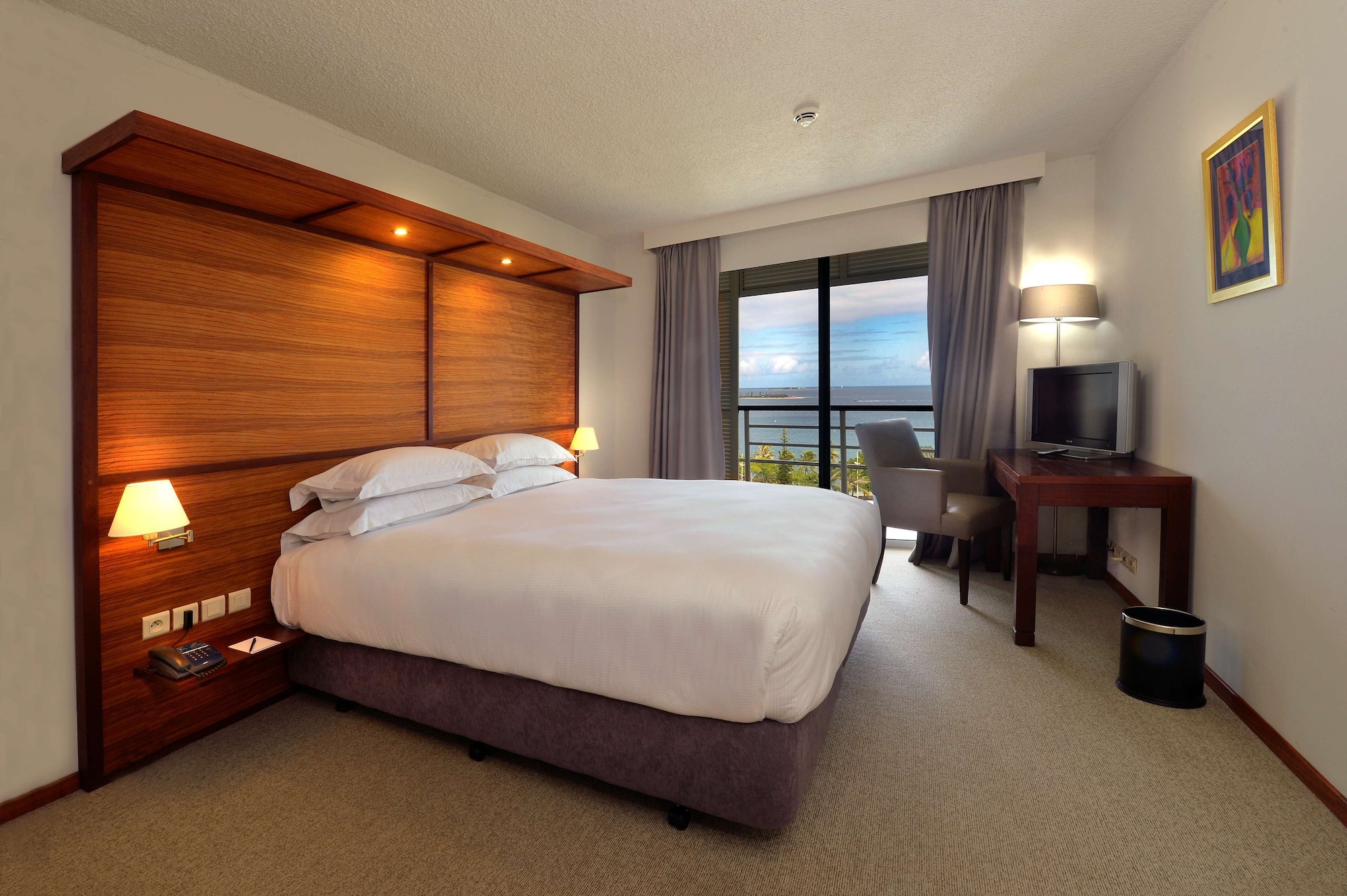 3 BEDROOMS, APARTMENT, GARDEN VIEW