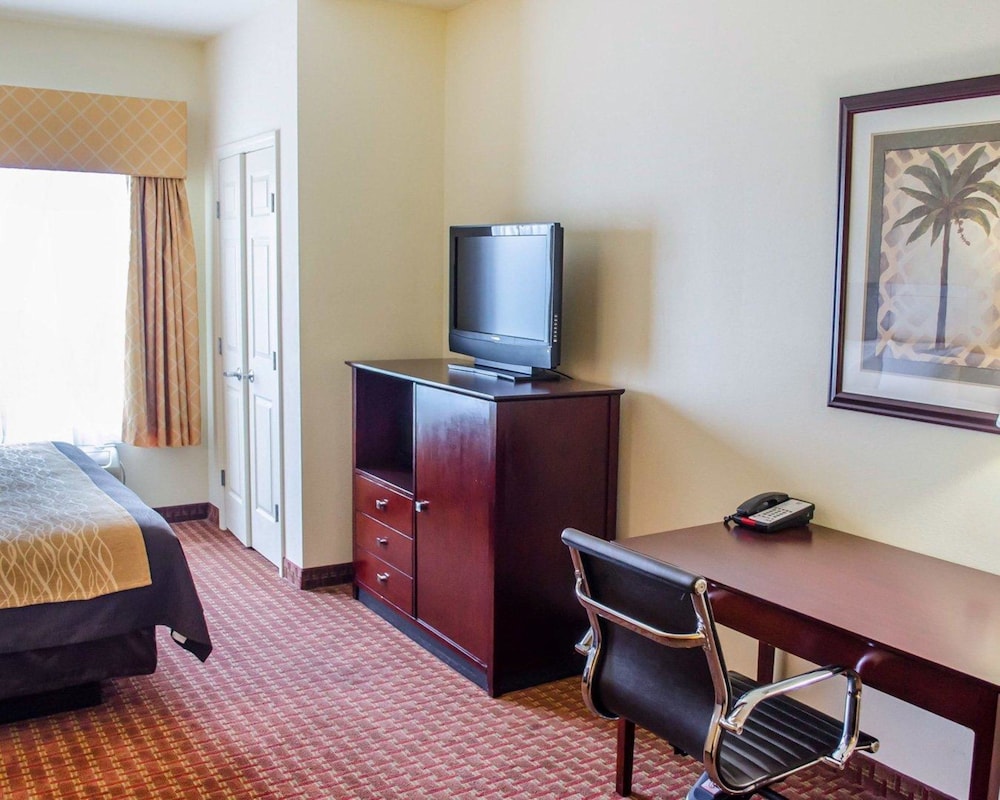 Comfort Inn & Suites Crestview South 15/43