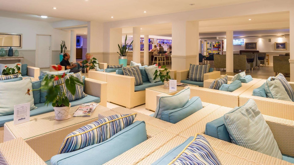 BLUE MARLIN HOTEL 62/84
