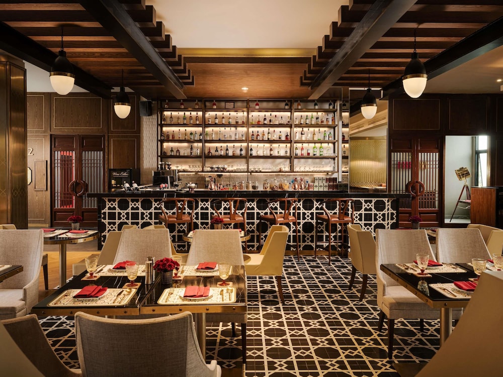 Avista Grande Phuket Karon MGallery 37/49