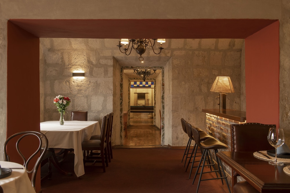 LA HOSTERIA 35/47