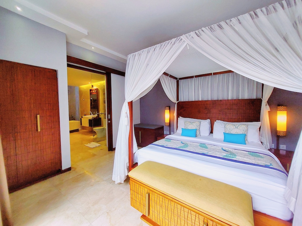 3 BEDROOMS, VILLA, PRIVATE POOL