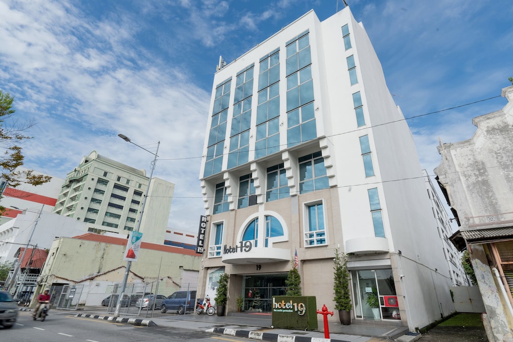 HOTEL 19 PENANG 3/50