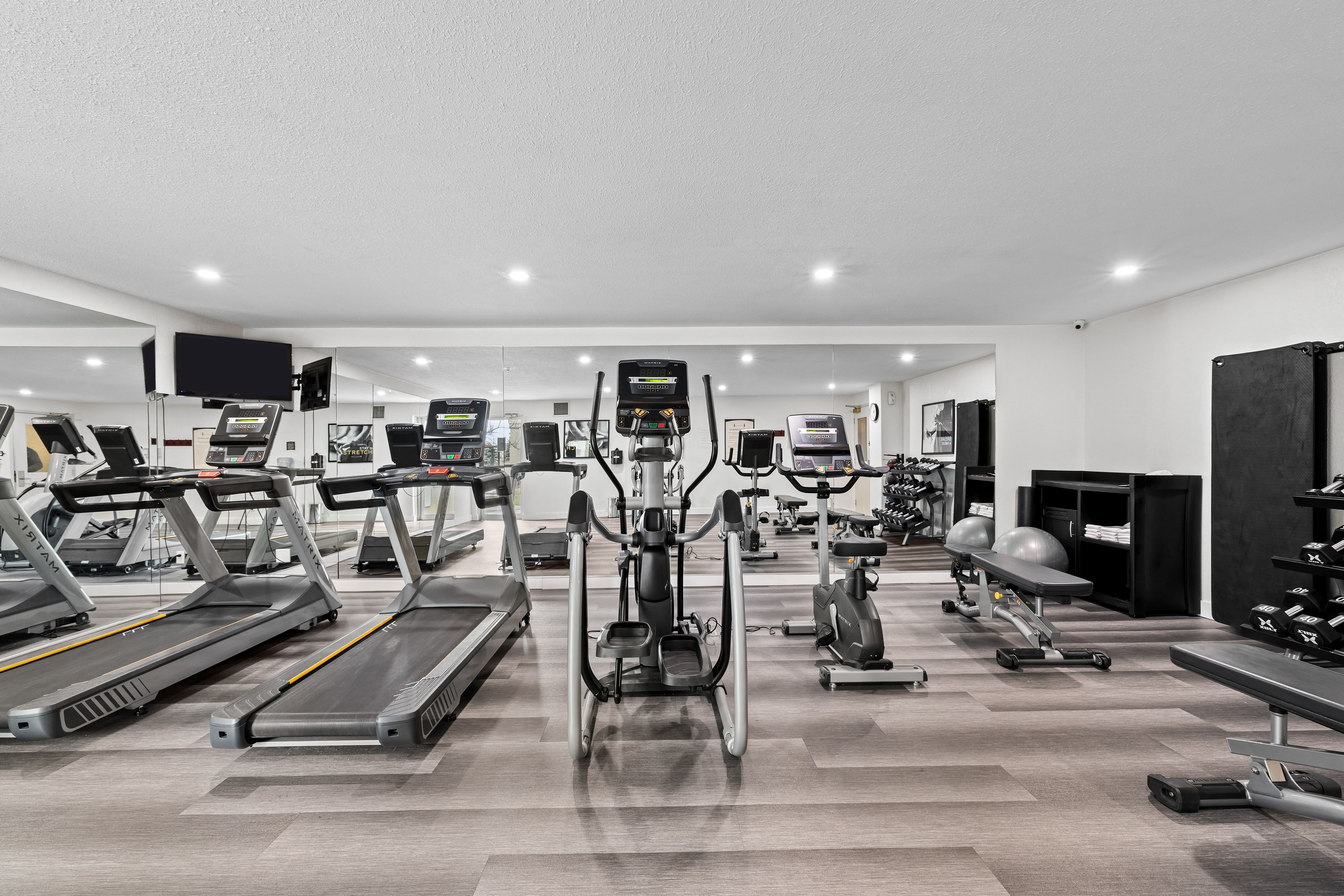 Staybridge Suites Hotel Calgary Airport 34/74
