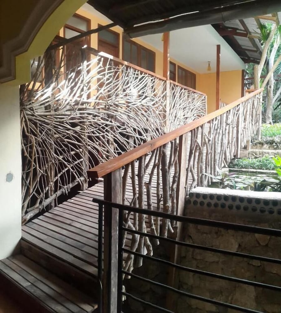 Centro Bajo Hotel 18/50