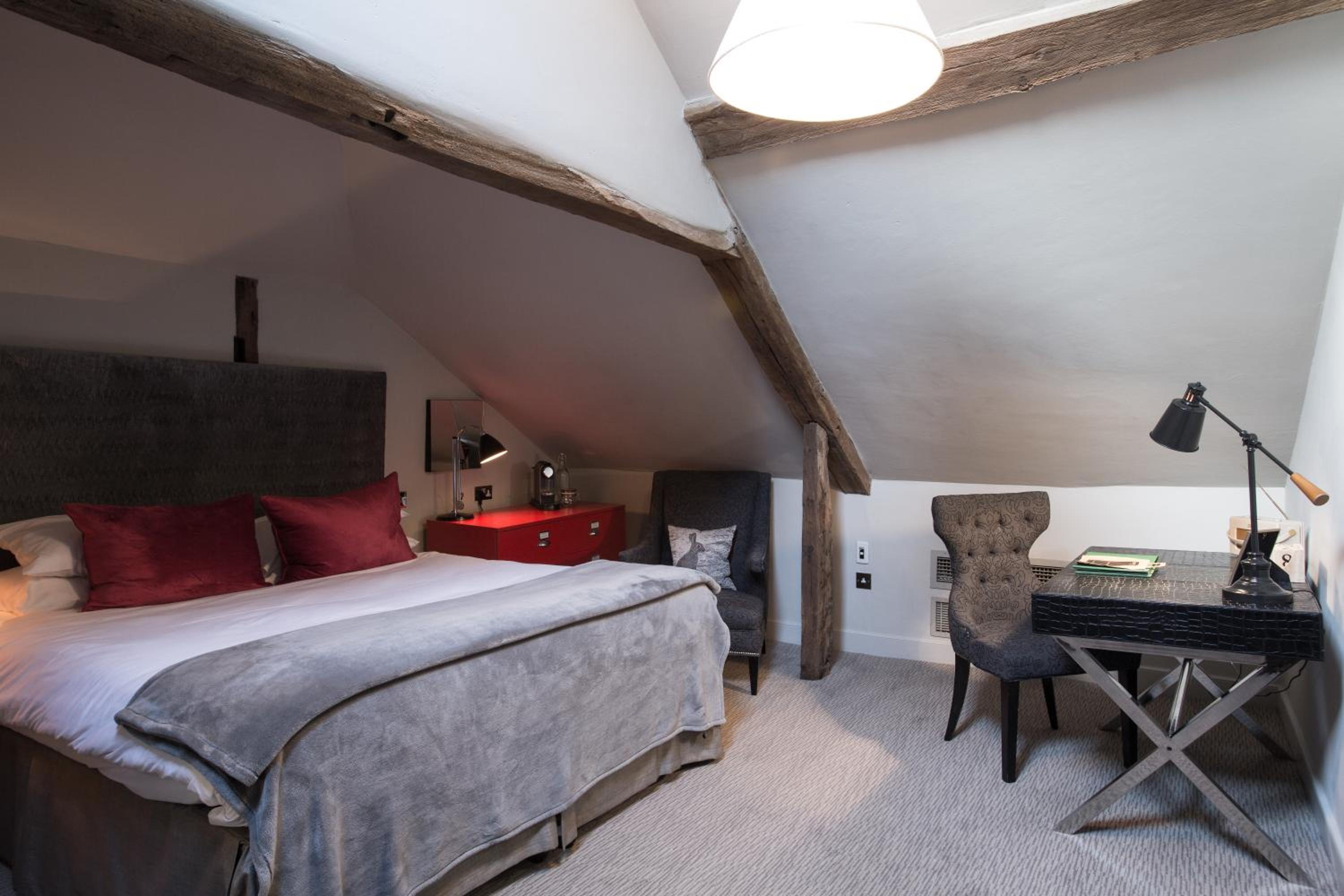 Classic, Attic