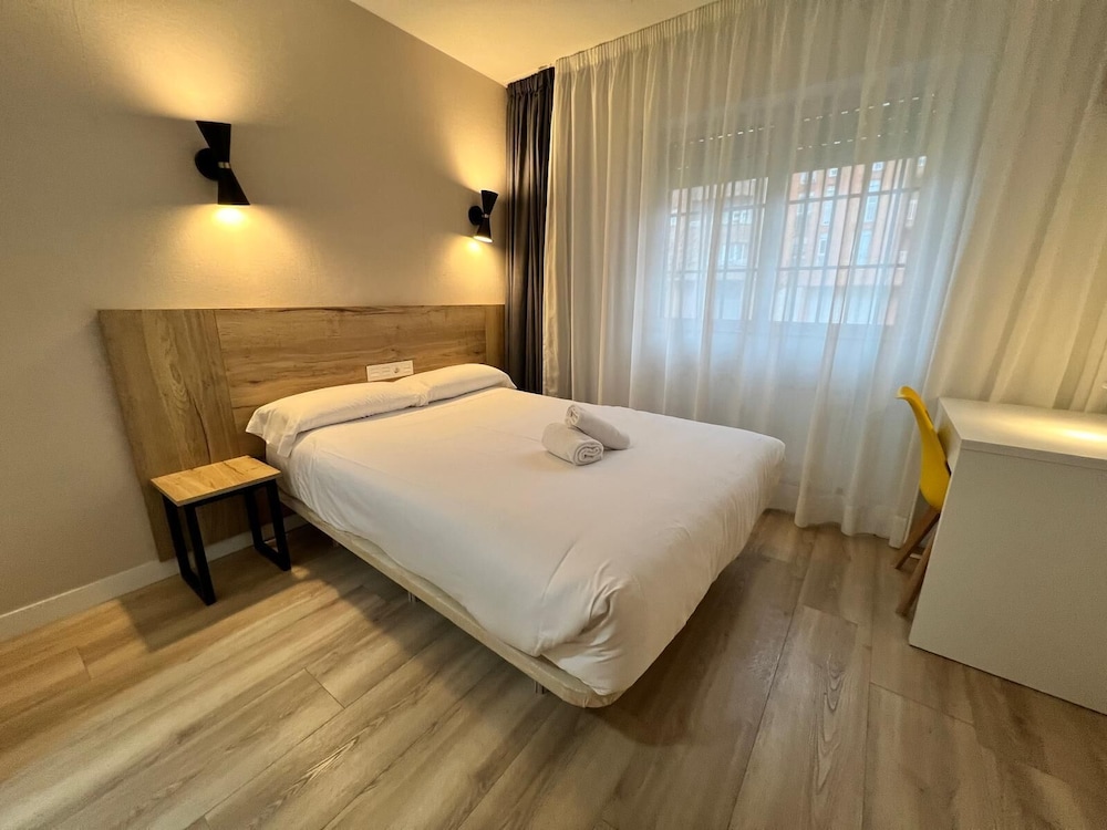 Iraipe Gorbea Hotel 16/48