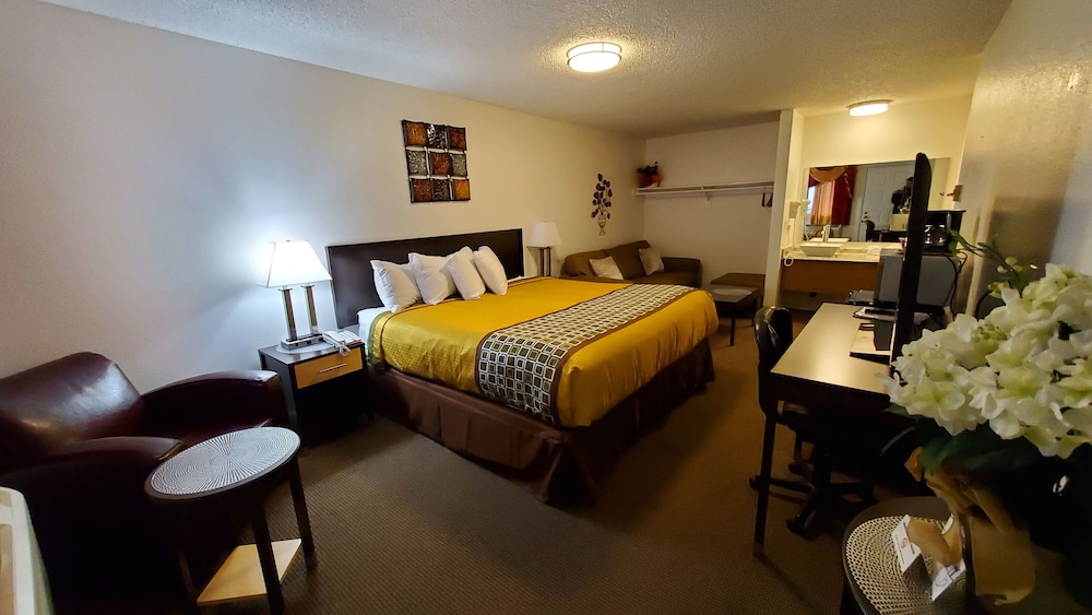 ROOM, KING BED