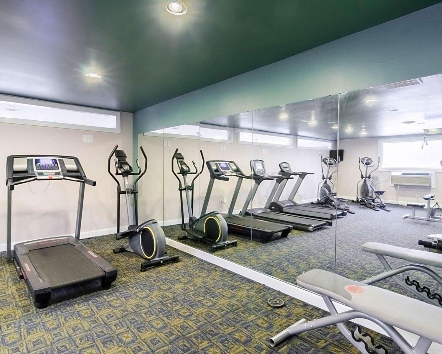 Rodeway Inn Suites Williamsburg Central 7/12