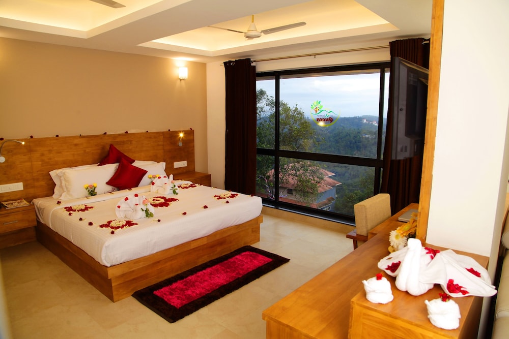 The Munnar Queen 6/33