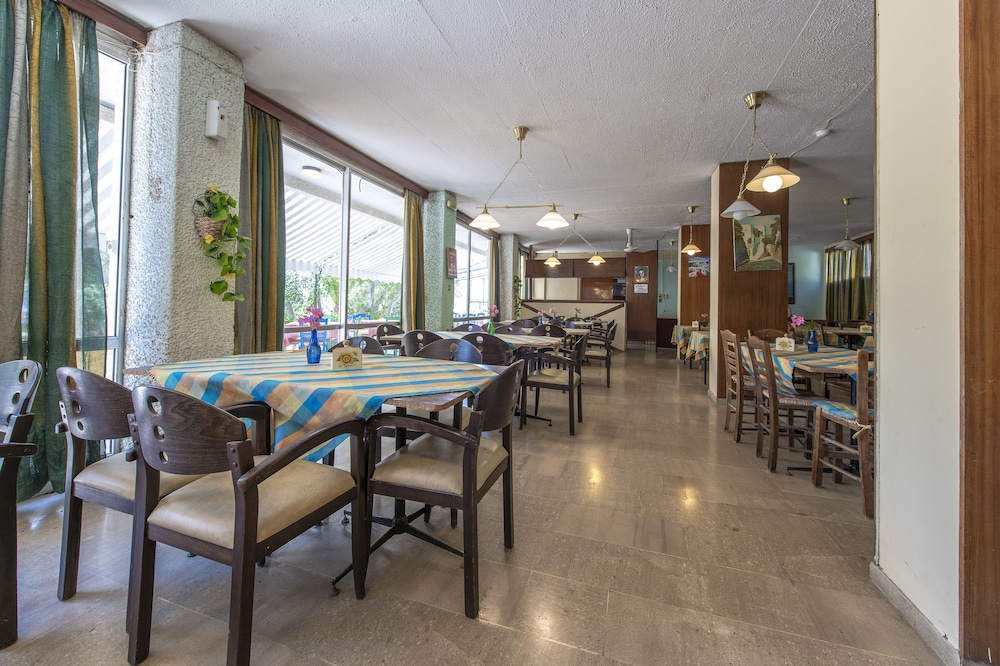 Sun Hotel Kineta 57/75