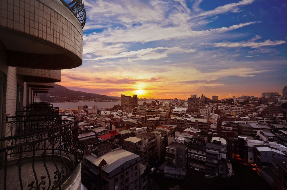 Hotel Regalees 35/43