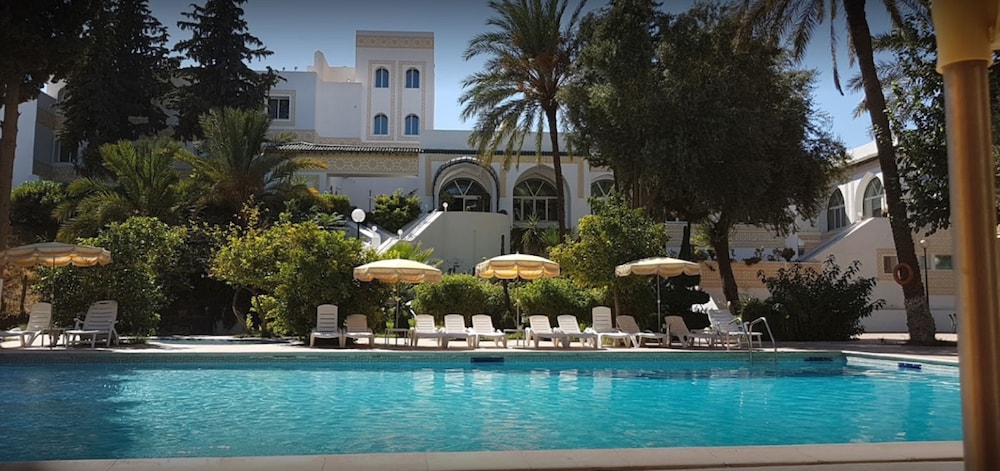 LE CAID in BOUSSAADA