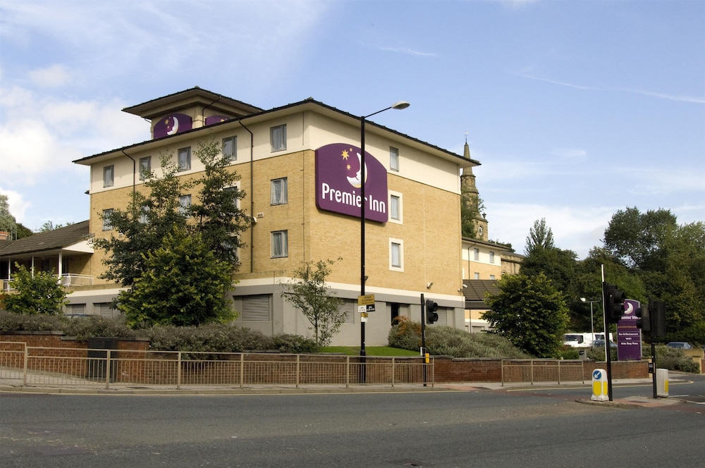 Premier Inn Newcastle City Centre (Millennium Bridge) in NEWCASTLE UPON TYNE