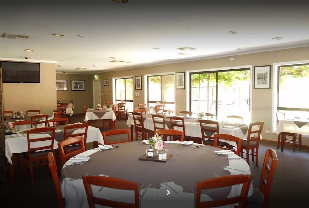KADINA GATEWAY MOTOR INN 26/45