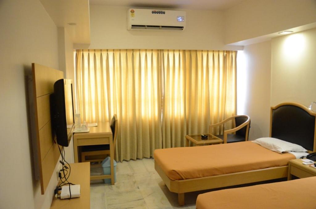 Hotel Yuvraj 21/35