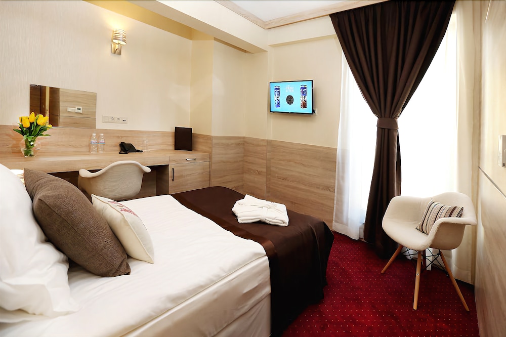 DELUXE, SINGLE, SINGLE BED