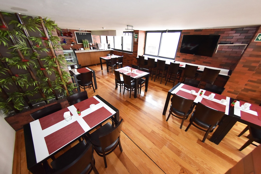 CENTRO 19 HOTEL 28/34