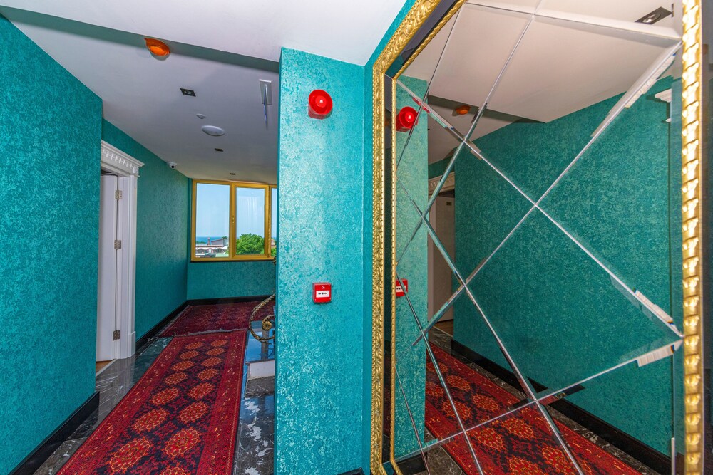 Eastanbul Suite 32/57
