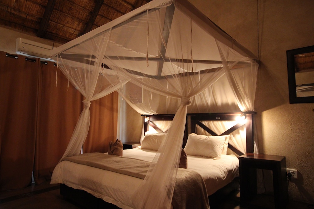 Thornhill Safari Lodge 48/70