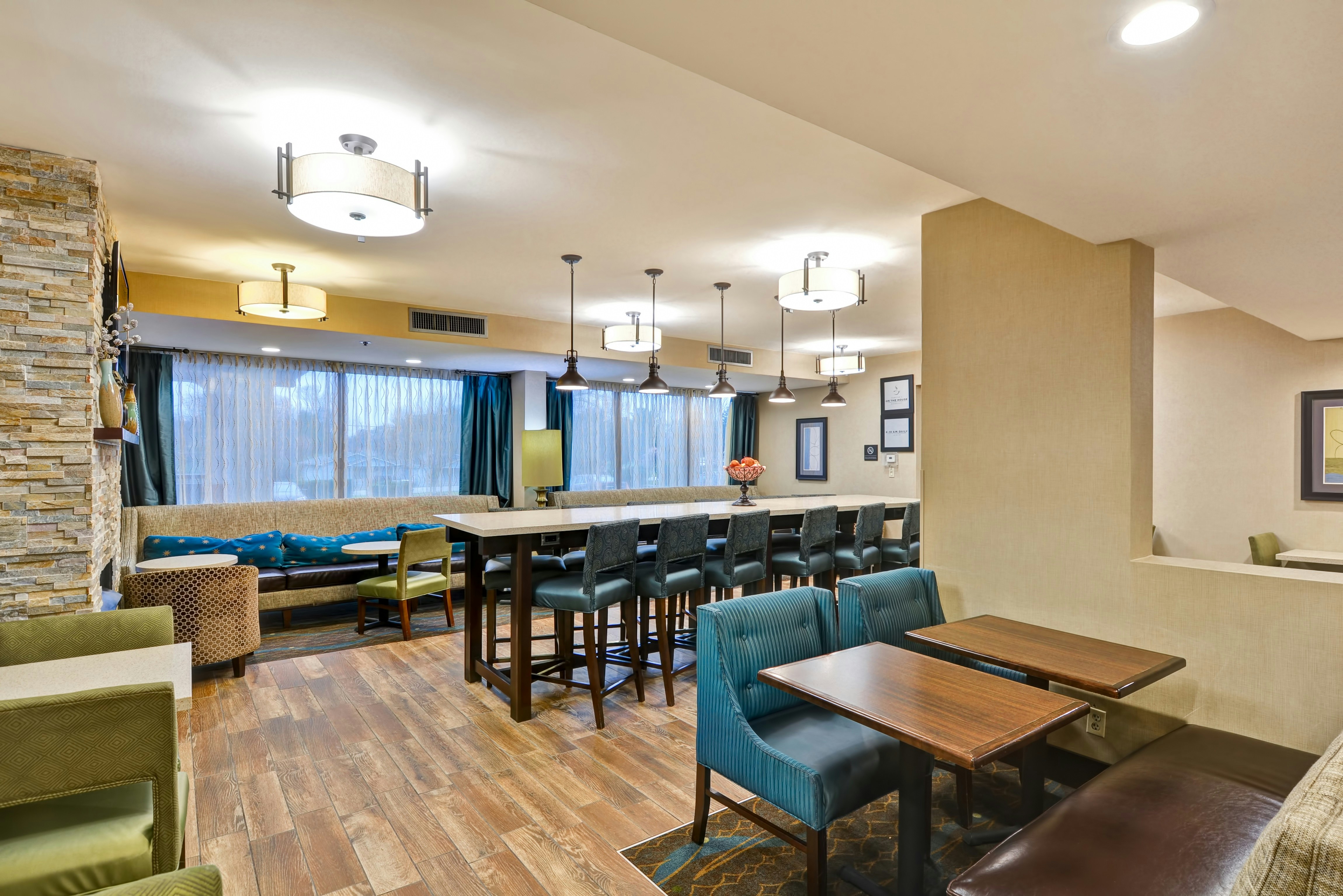 Hampton Inn Hendersonville 38/55