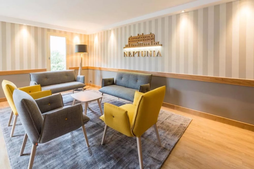 Residence Neptunia 32/63
